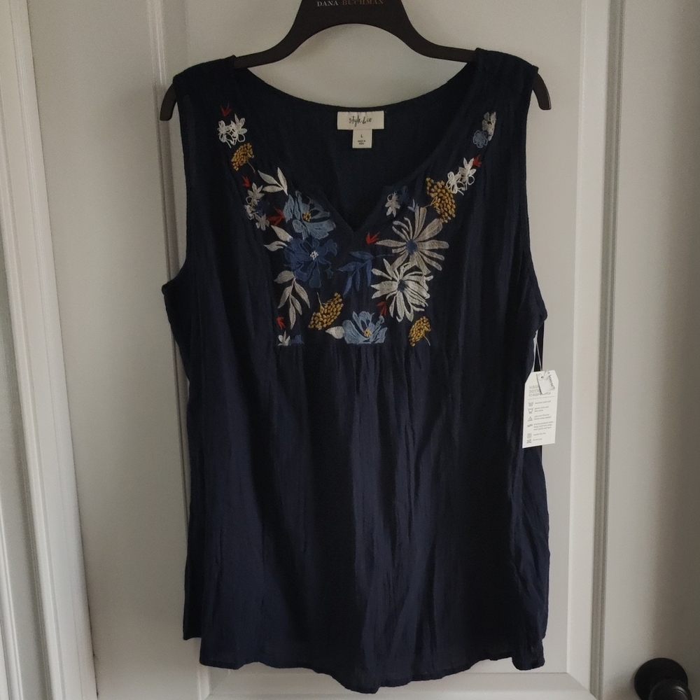 Lucky Brand Navy Sleeveless Embroidered V-Neck Blouse